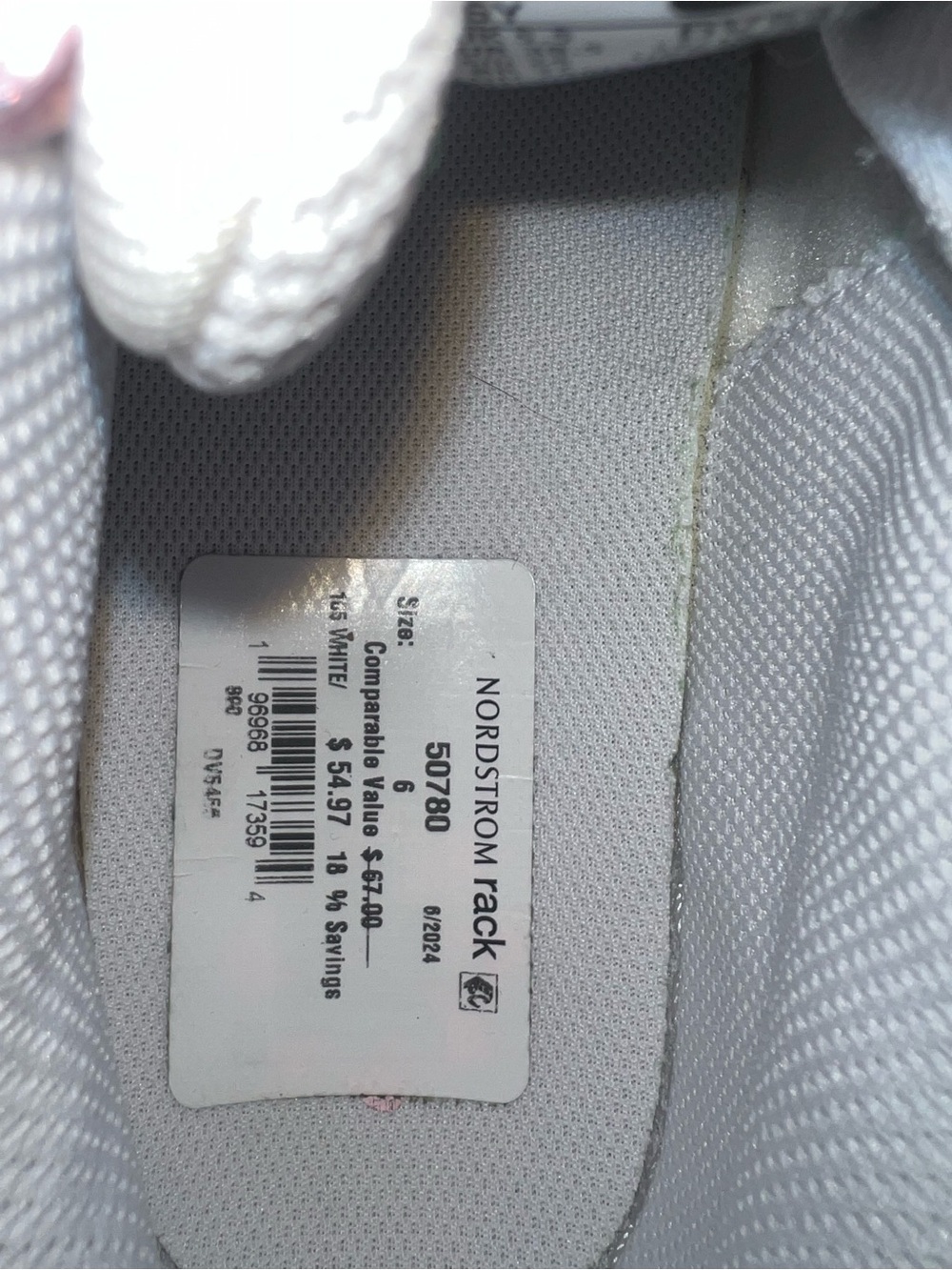 Nike Women’s Low-Top Sneakers in Pink and White - Picture 3 of 4